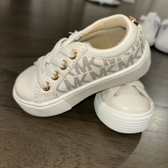 MICHAEL Michael Kors Kids' White and Gray Sneakers - Picture 1 of 2